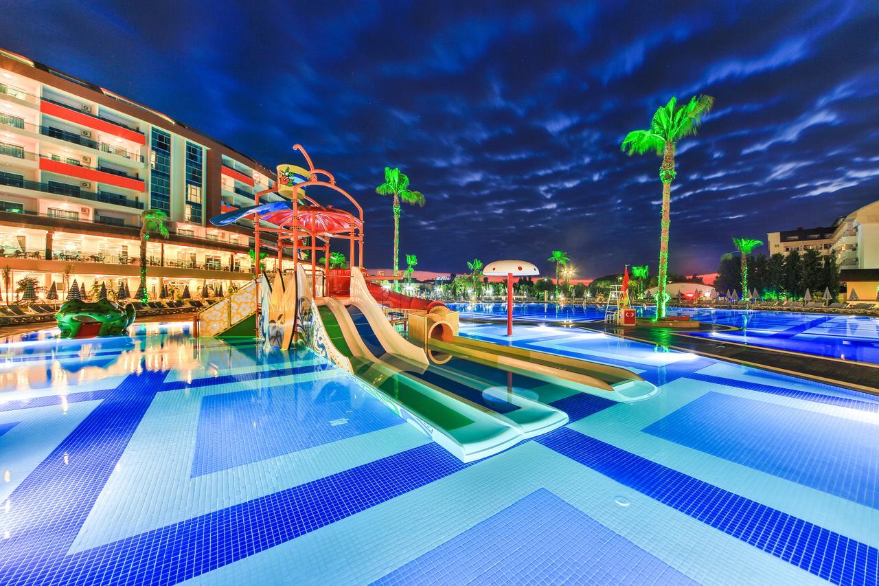 Hotel Lonicera & 5*