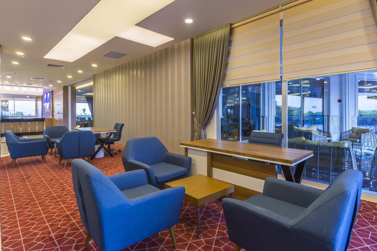 Hotel Lonicera & Avsallar